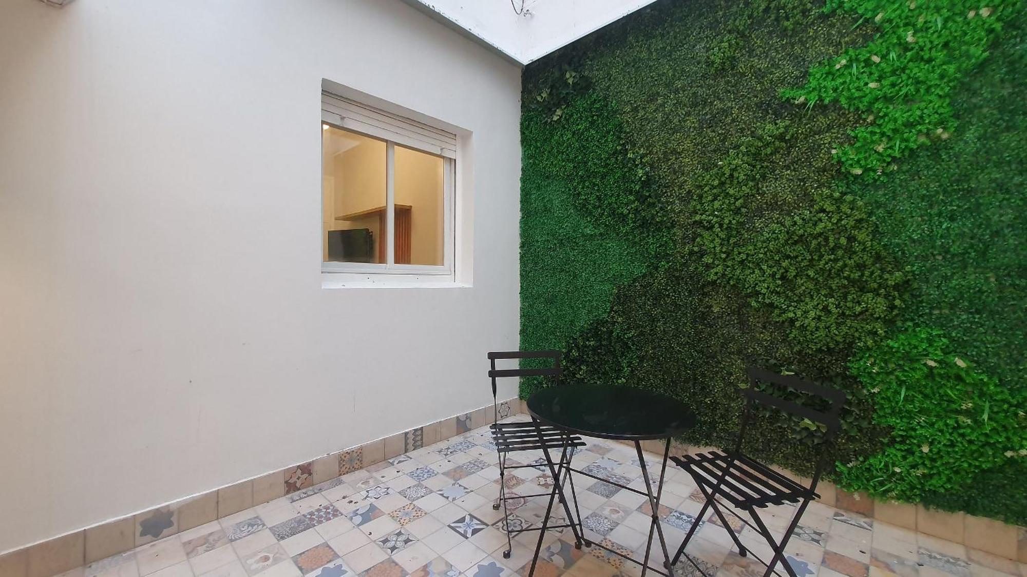 3 Ambientes Con Patio Frente A Plaza Colon * Mar del Plata
